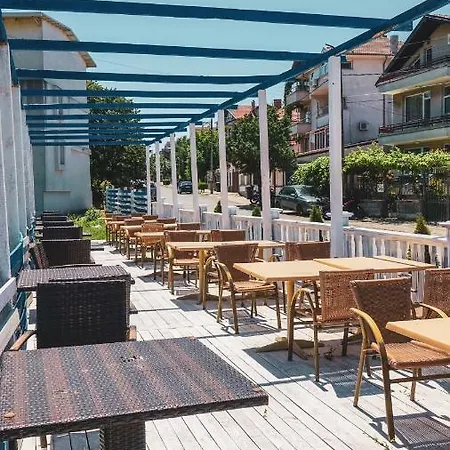 Хотелски Комплекс Рай Hotel