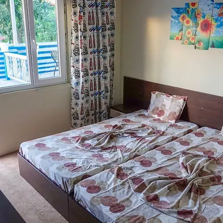 Хотелски Комплекс Рай Hotel 2*