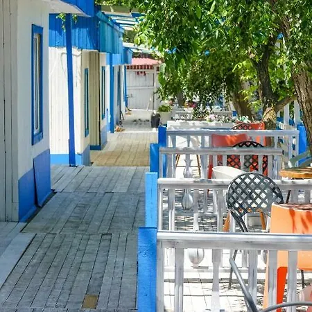 Хотелски Комплекс Рай Hotel Chernomorets